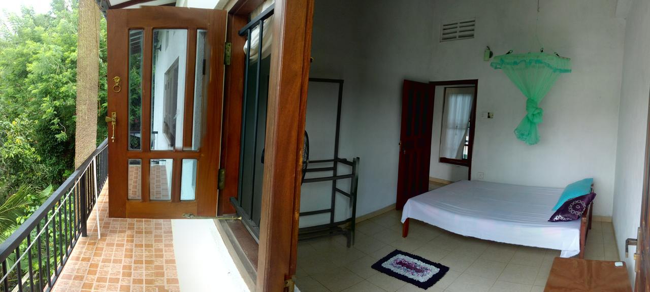 Sunny Side 89 Otel Galle Oda fotoğraf